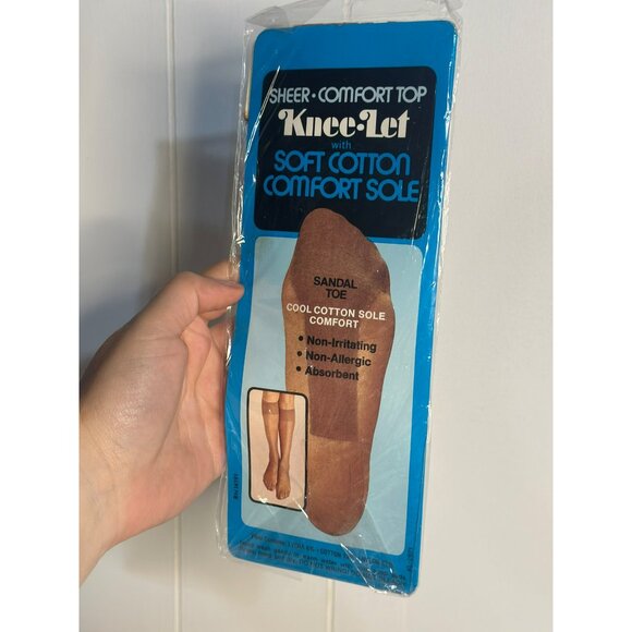 VTG Sheer Comfort Hosiery Tan Sandal Toe Knee Highs One Size 8½–11 New Old Stock - Picture 2 of 4